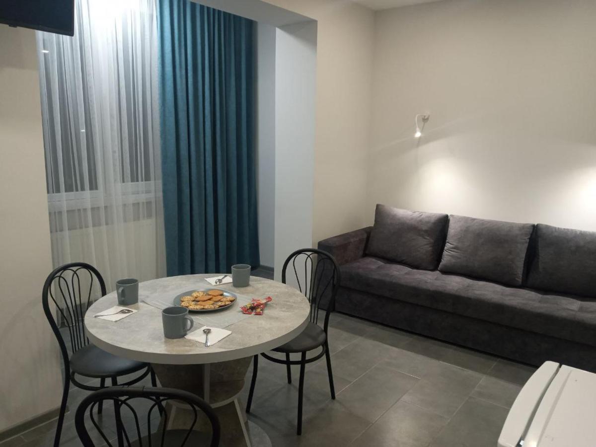Apartment Edelweiss Uschhorod Exterior foto